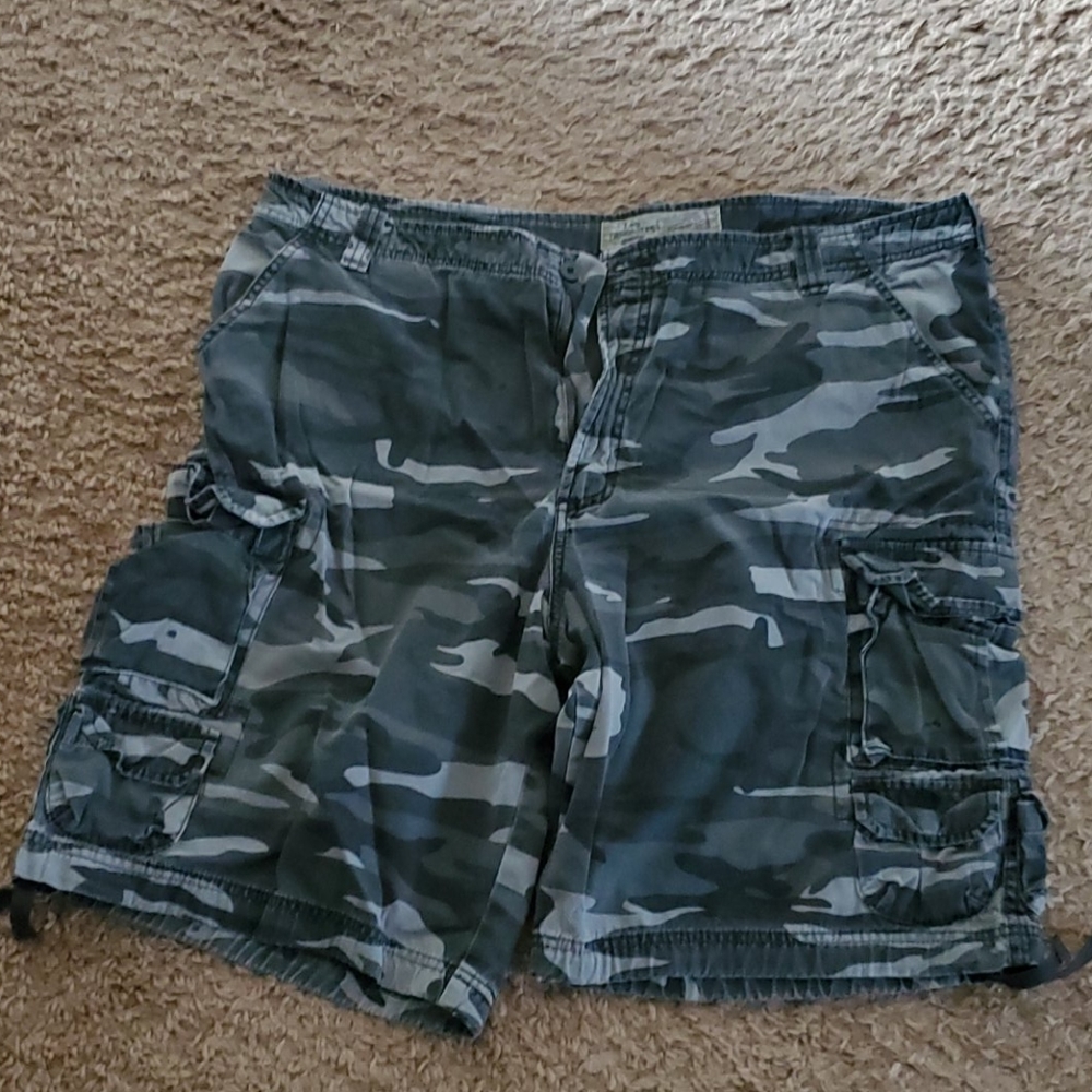 Mens cargo shorts